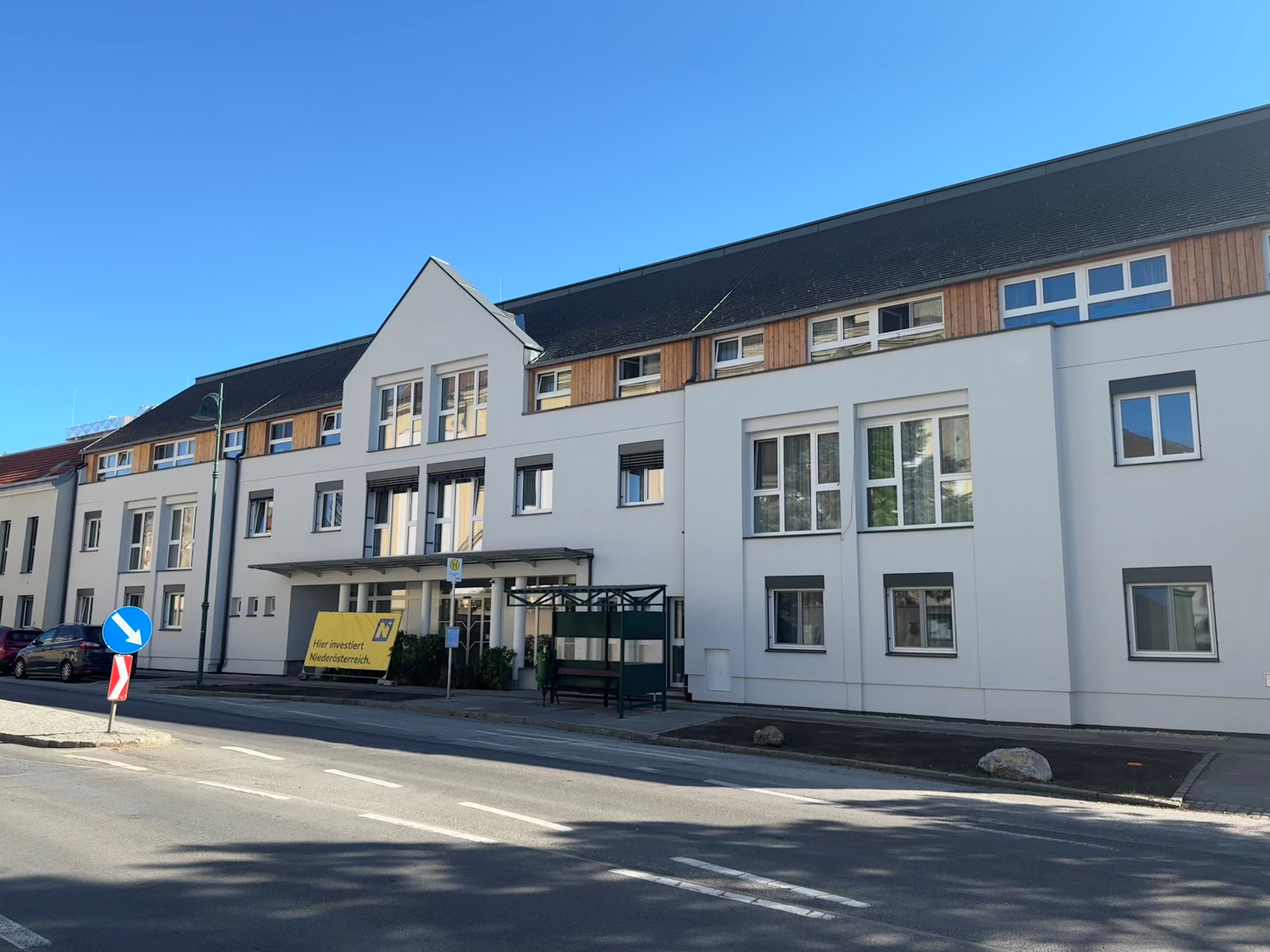Pflegezentrum Maria Lanzendorf – Ansicht Hauptstraße